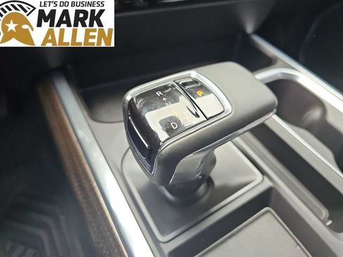 Used 2024 Chevrolet Silverado 1500 RST AWD/4WD image 16