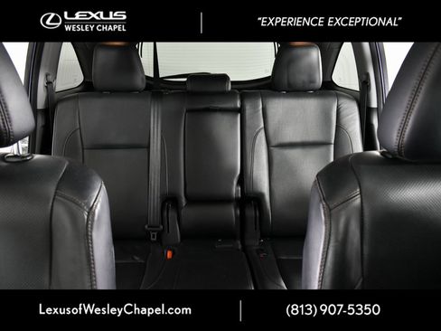 Used 2017 Toyota Highlander Limited image 27