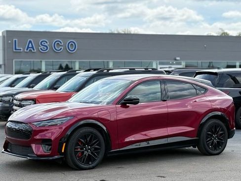 Used 2025 Ford Mustang Mach-E Premium w/ Sport Appearance Package AWD/4WD image 1