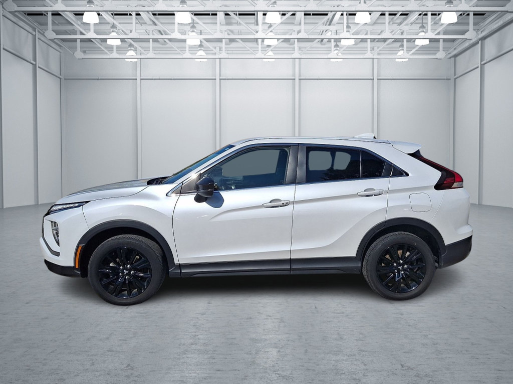 Used 2024 Mitsubishi Eclipse Cross LE AWD/4WD image 2
