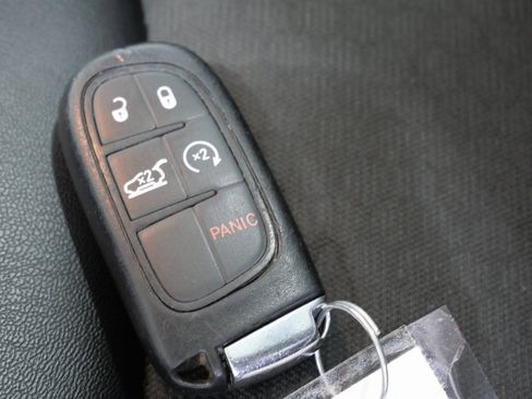 Used 2019 Jeep Cherokee Trailhawk w/ Comfort/Convenience Group image 30