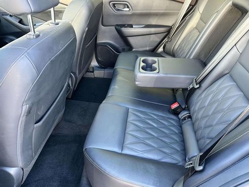 Used 2023 Nissan Rogue Platinum w/ Platinum Premium Package image 7