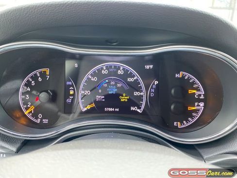 Used 2019 Jeep Grand Cherokee Altitude image 19