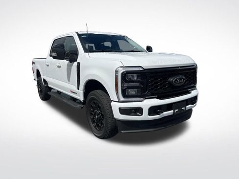 Used 2025 Ford F350 Lariat w/ Black Appearance Package image 2