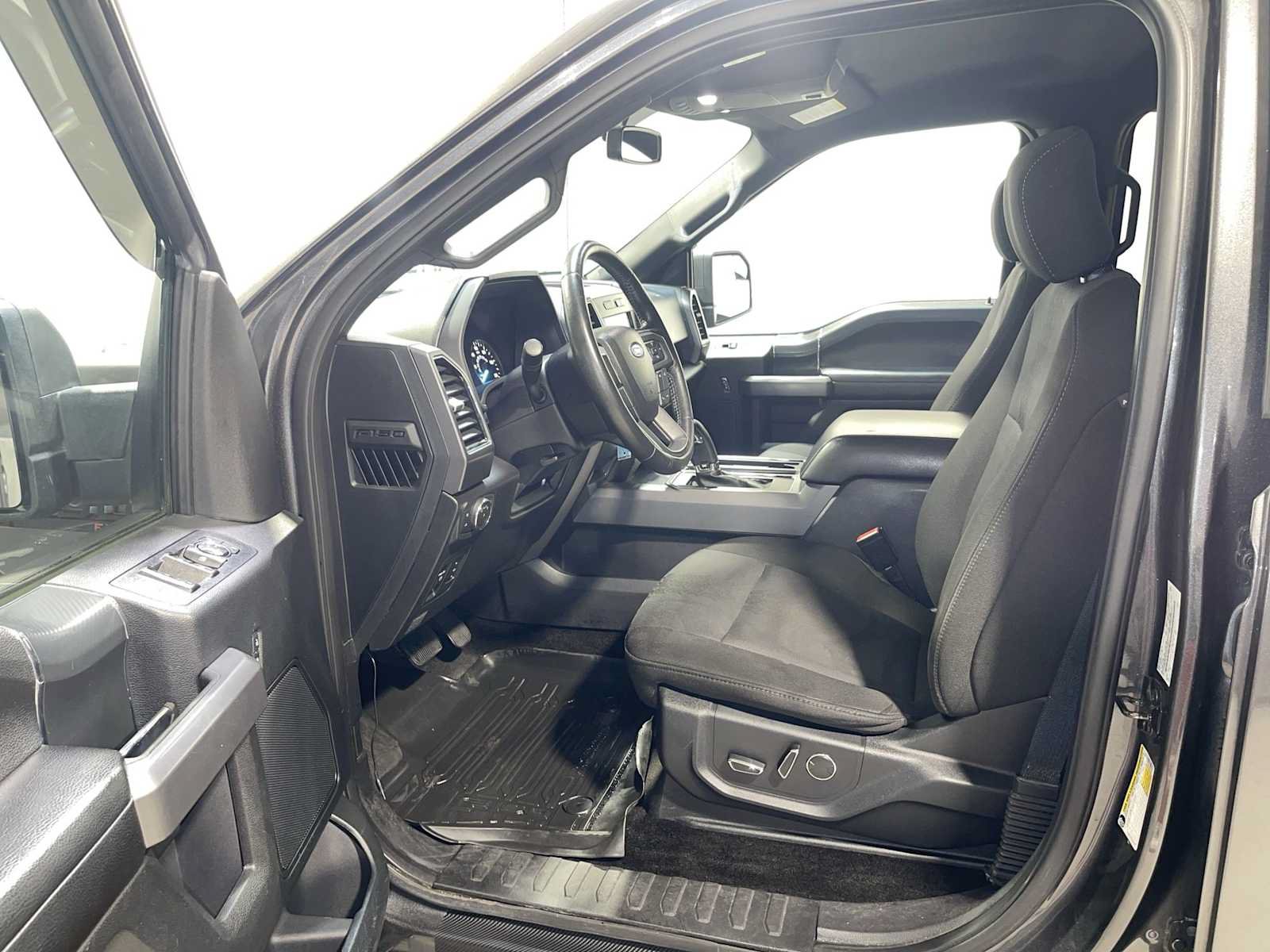 Used 2018 Ford F150 XLT w/ Equipment Group 302A Luxury AWD/4WD image 2