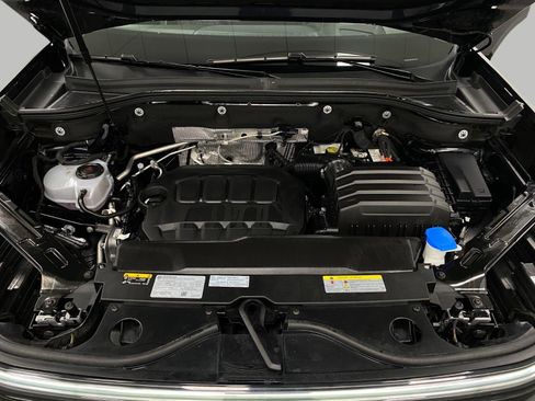 Certified 2025 Volkswagen Atlas SEL Premium R-Line AWD/4WD image 12