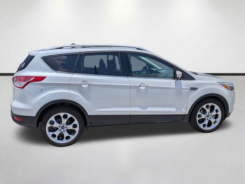 Used 2015 Ford Escape Titanium w/ Equipment Group 301A FWD image 3