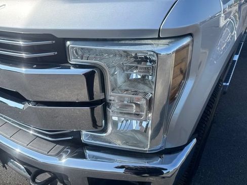 Used 2019 Ford F250 Lariat AWD/4WD image 9
