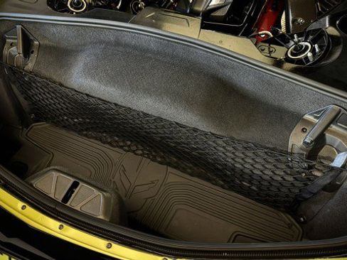 Used 2024 Chevrolet Corvette Stingray Premium Cpe w/ Z51 Performance Package image 34