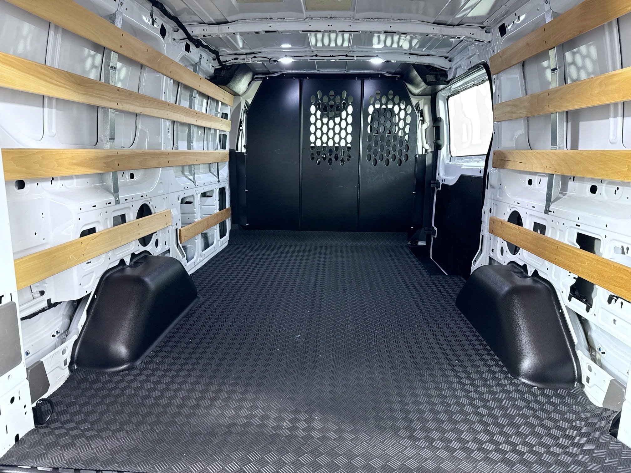 Used 2025 Ford Transit 250 Low Roof w/ Exterior Upgrade Package RWD image 37