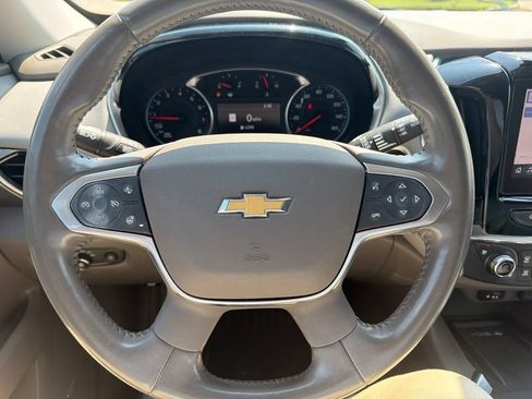 Used 2020 Chevrolet Traverse Premier FWD image 29