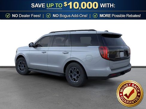 New 2026 Ford Expedition Active image 5