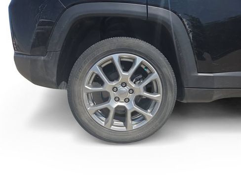 Used 2022 Jeep Compass Latitude AWD/4WD image 16