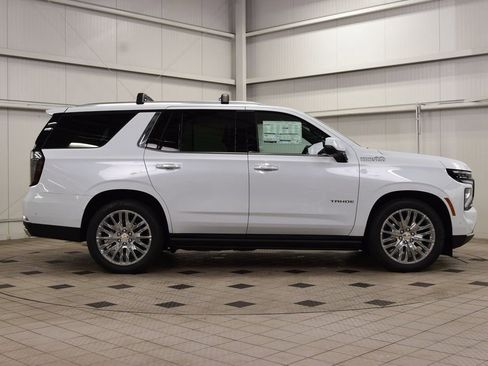 New 2026 Chevrolet Tahoe High Country AWD/4WD image 9