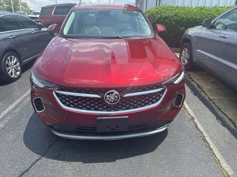 Used 2022 Buick Envision Avenir w/ Safety Package FWD image 9
