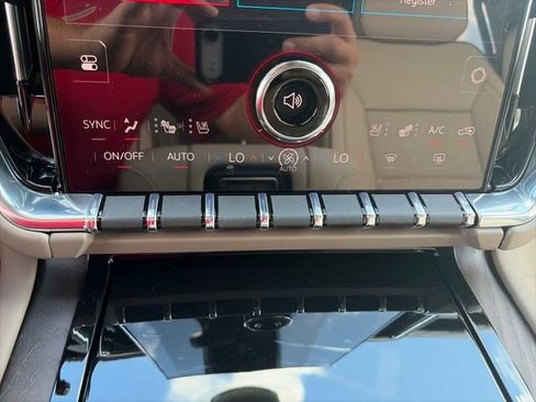 New 2026 GMC Yukon XL Denali w/ Denali Reserve Package AWD/4WD image 24