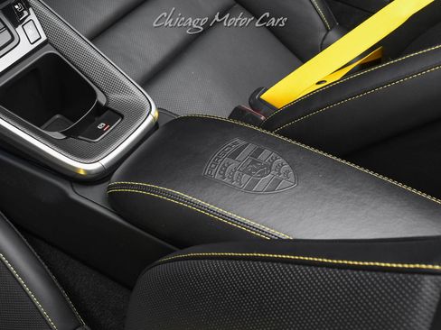 Used 2023 Porsche 911 Cabriolet image 22