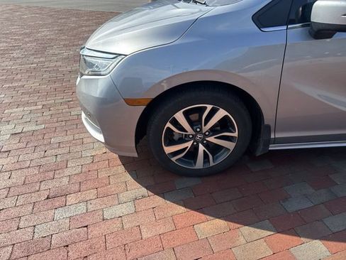 Used 2022 Honda Odyssey Touring image 2