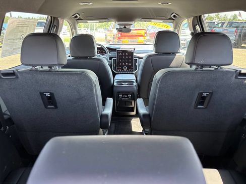 Used 2026 GMC Acadia Elevation w/ Black Edition FWD image 21