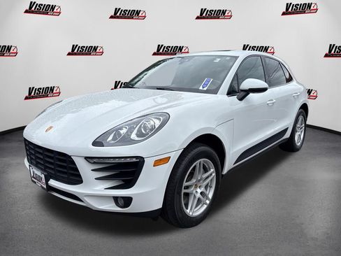 Used 2017 Porsche Macan AWD/4WD image 1