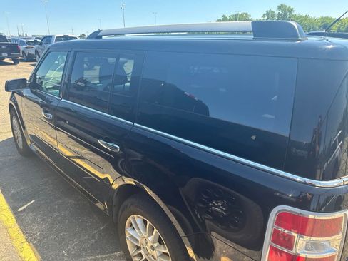 Used 2018 Ford Flex SEL w/ Equipment Group 202A AWD/4WD image 17