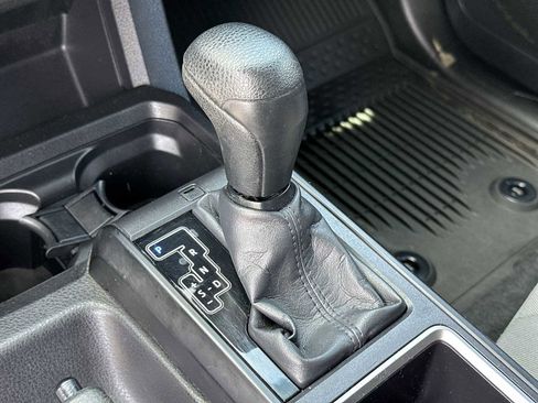 Used 2022 Toyota Tacoma SR RWD image 23