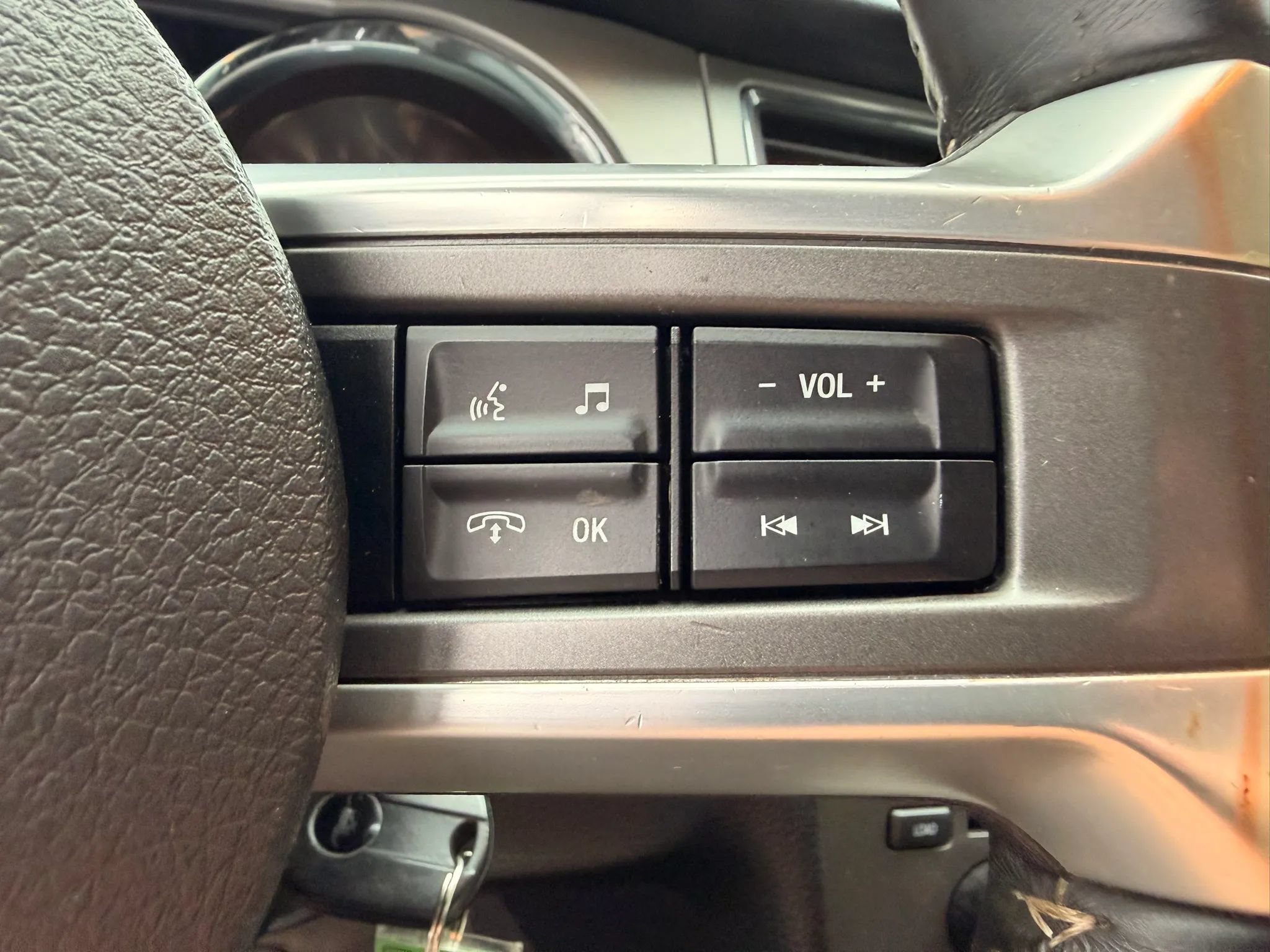 Used 2014 Ford Mustang Premium RWD image 33
