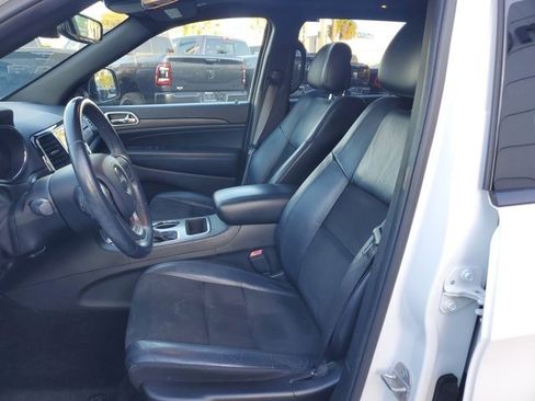 Used 2019 Jeep Grand Cherokee Altitude image 23