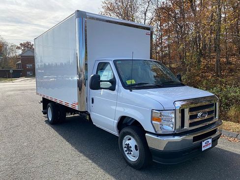 New 2025 Ford E-450 and Econoline 450 Super Duty w/ Power Equipment Group image 3
