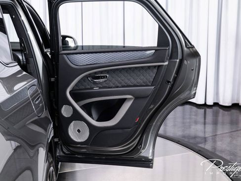 Used 2021 Bentley Bentayga Speed image 54