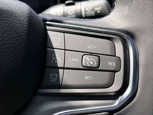 Certified 2024 Jeep Wagoneer Series II AWD/4WD image 24
