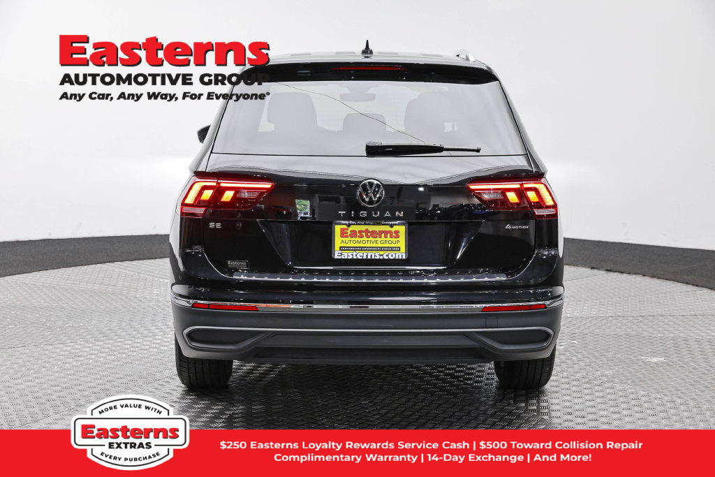 Used 2023 Volkswagen Tiguan SE AWD/4WD image 7