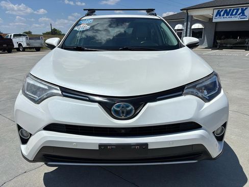 Used 2018 Toyota RAV4 Limited w/ Advanced Technology Package AWD/4WD image 9