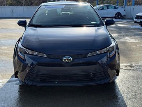 Used 2024 Toyota Corolla LE image 9