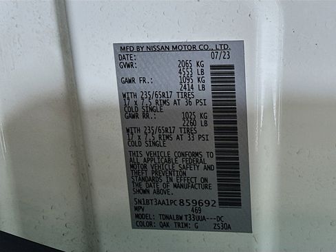 Used 2023 Nissan Rogue S image 29