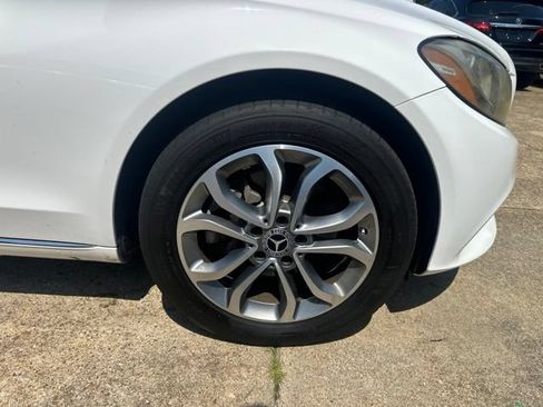 Used 2018 Mercedes-Benz C 300 4MATIC Sedan image 35