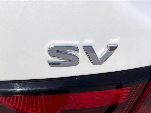 Used 2024 Nissan Sentra SV FWD image 23
