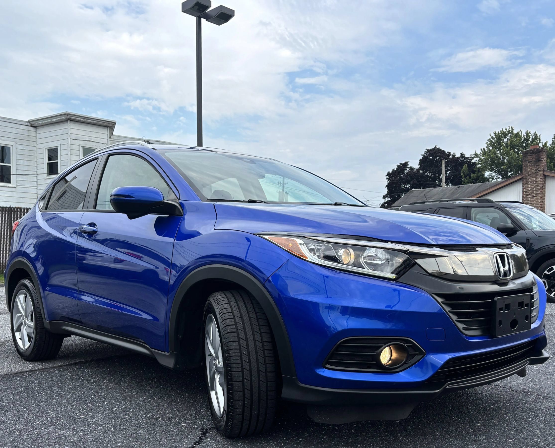 Used 2019 Honda HR-V EX-L image 3