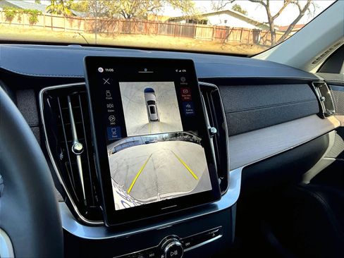 Used 2026 Volvo XC90 B6 Plus w/ Protection Package image 23