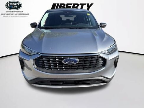 Used 2023 Ford Escape Active AWD/4WD image 2