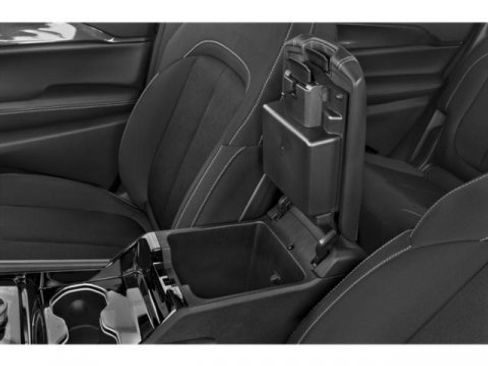 Used 2023 Jeep Grand Cherokee L Limited w/ Black Appearance Package image 17