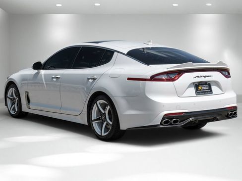 Used 2019 Kia Stinger w/ Sun & Sound Package RWD image 11