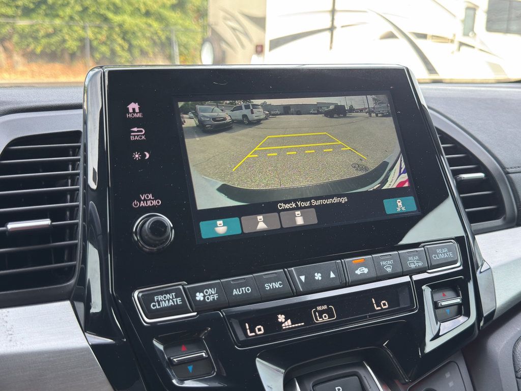 Used 2023 Honda Odyssey Sport image 17