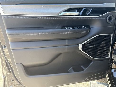 New 2026 Jeep Grand Wagoneer L Limited image 10