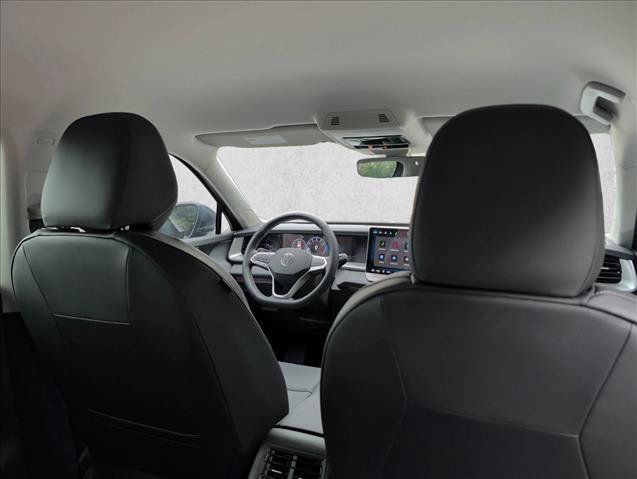 Used 2025 Volkswagen Tiguan SE FWD image 21