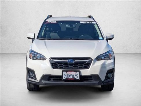 Used 2019 Subaru Crosstrek 2.0i Premium w/ Eyesight System image 2
