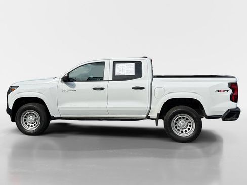 Used 2024 Chevrolet Colorado W/T AWD/4WD image 7
