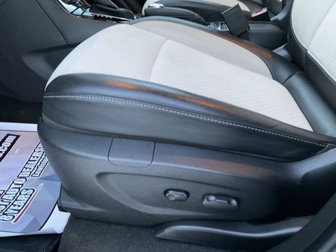 Used 2020 Buick Encore Preferred image 15