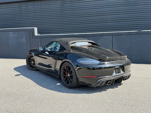 Certified 2021 Porsche 718 Boxster Spyder image 3