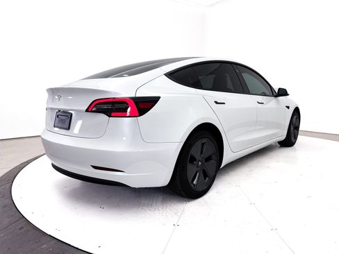 Used 2023 Tesla Model 3 Standard Range RWD image 18
